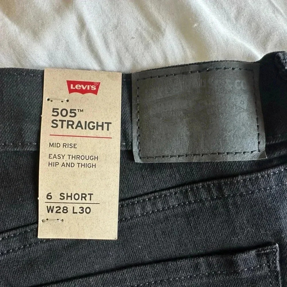 NWT Levi’s 505 Straight Leg Mid-Rise Jeans - Picture 6 of 7
